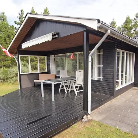Holiday Elen - 2-1km From The Sea In Western Jutland By Interhome