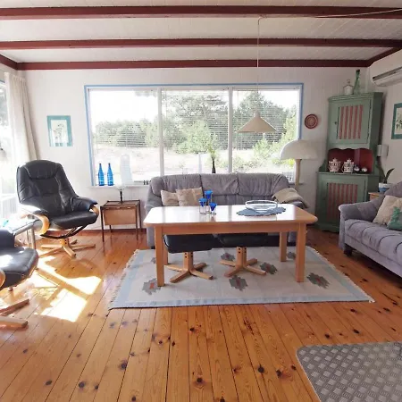 Holiday Elen - 2-1km From The Sea In Western Jutland By Interhome *