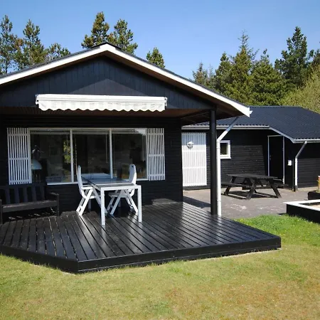 Holiday Elen - 2-1km From The Sea In Western Jutland By Interhome *