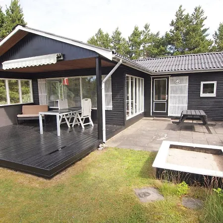 Holiday Elen - 2-1km From The Sea In Western Jutland By Interhome